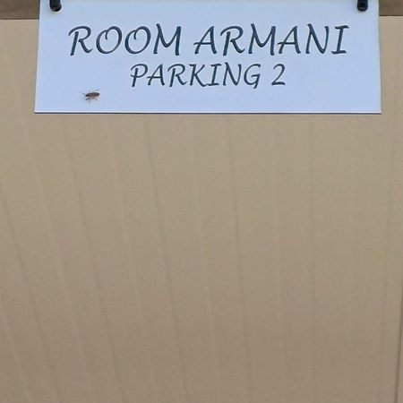 Room Armani 로비니 외부 사진